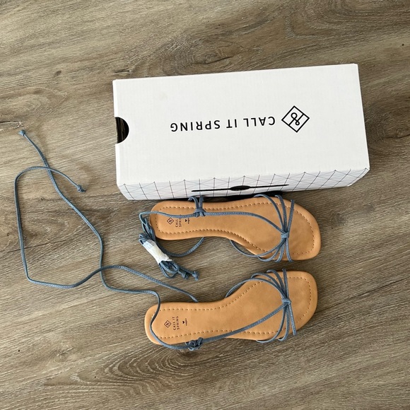 GLADIATOR LACE UP SANDALS NEW IN BOX - Picture 2 of 6